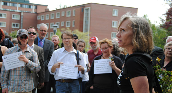 Jammie Price addresses a crowd outside of the B. B. Dougherty Administration Building April 25. Price had just delivered a petition calling for her reinstatement to Provost Lori Gonzalez. Photo by Olivia Wilkes | The Appalachian