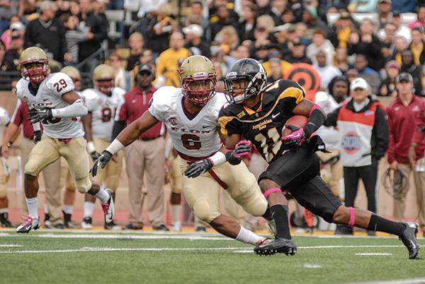 Senior wide receiver Andrew Peacock runs the ball down the field during last year’s homecoming game against Elon. App State defeated Elon 35-23. Photo by Justin Perry | The Appalachian