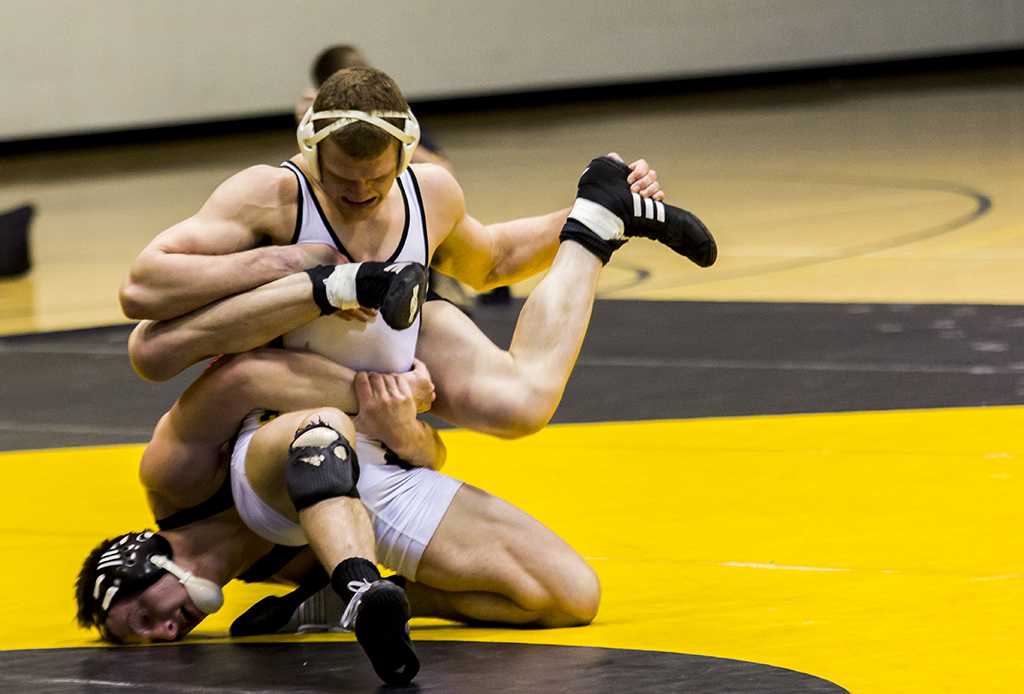 Wrestling ends season with 7-8 record