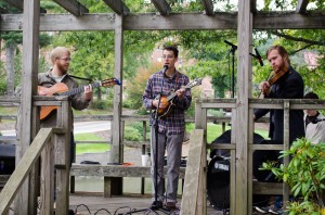 Local gypsy folk jam grass band Bootstrap Slick playing at the Music Moves My Sole 5k at Duck Pond Saturday morning. Photo by Morgan Cook  |  The Appalachian
