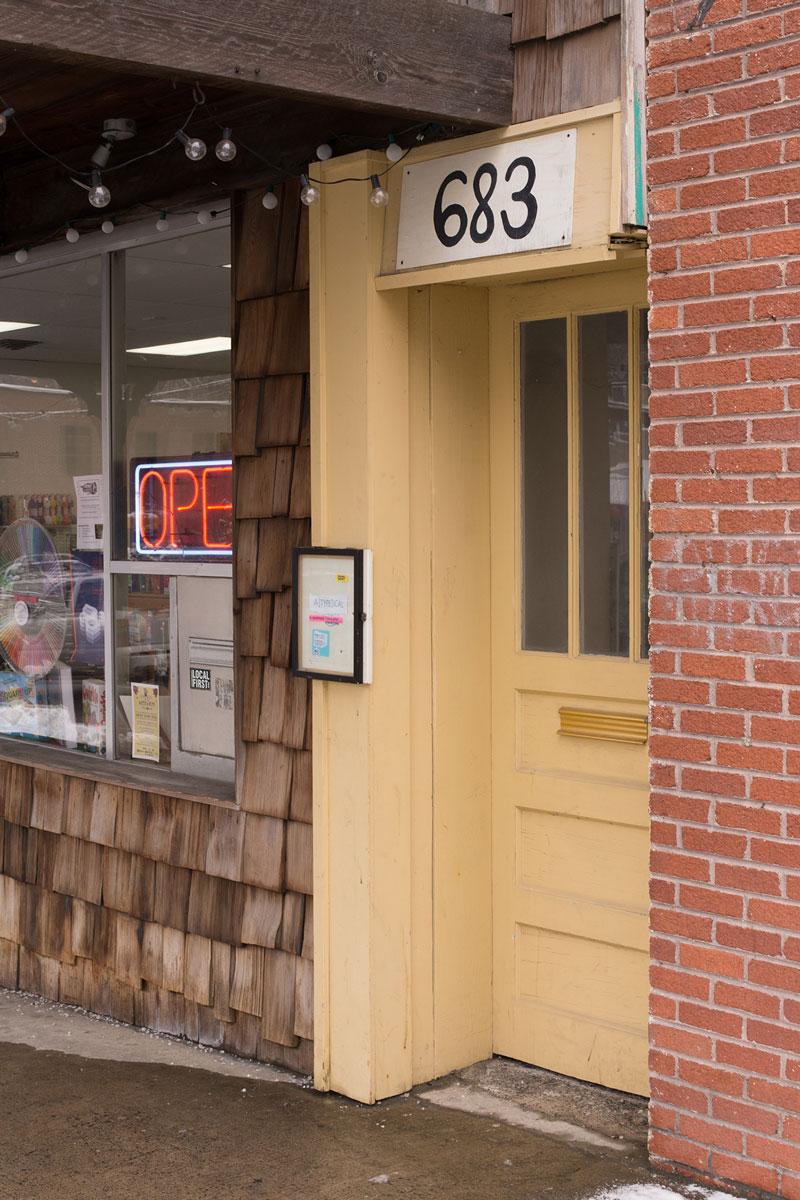 Nth Degree Gallery, a nonprofi t art collective on W
King St., has struggled to raise enough funding to
run the operation more so than in past years.  Photo by Sarah Weiffenbach  |  The Appalachian