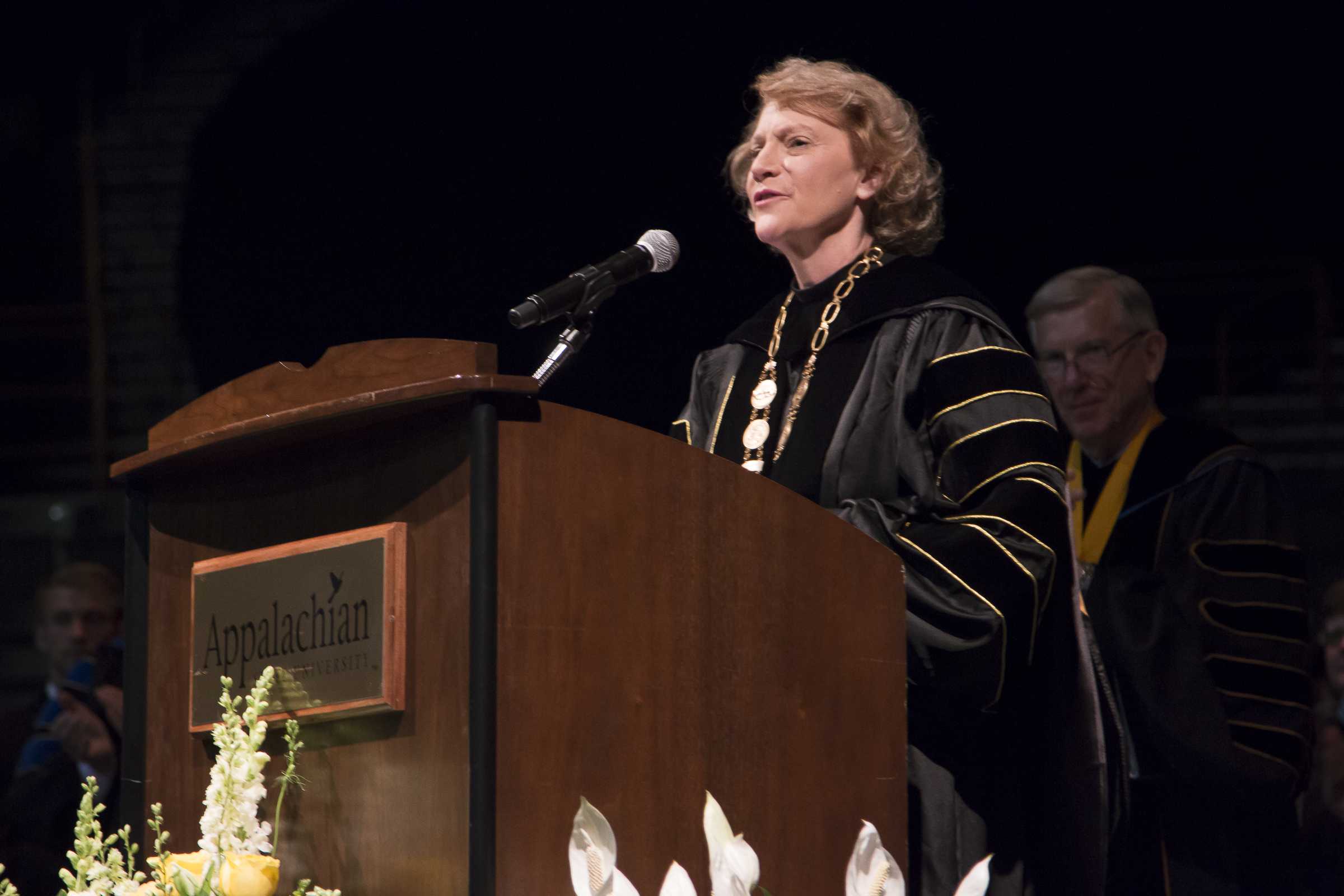 Faculty Senate sends survey to evaluate Chancellor Everts