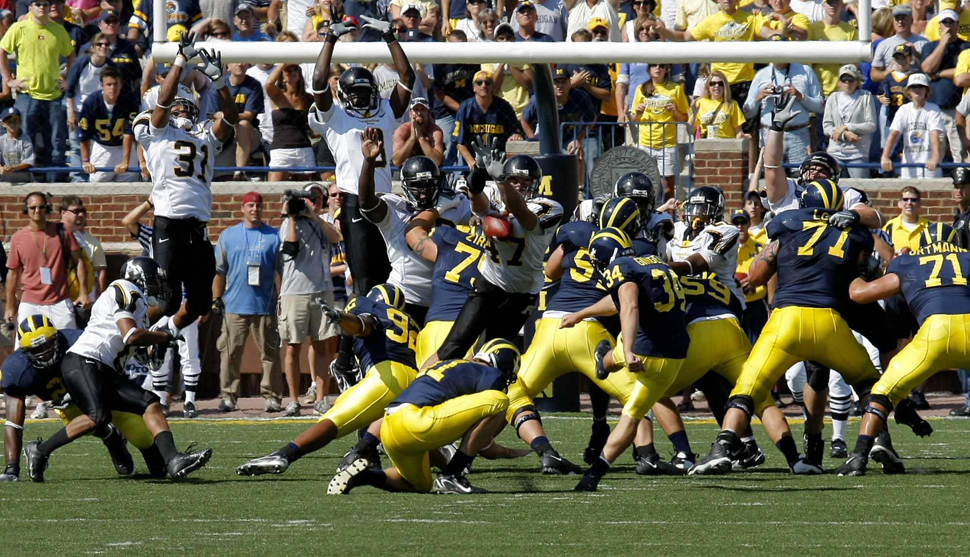 Football 2007. Football stories. Hot weekend Football.