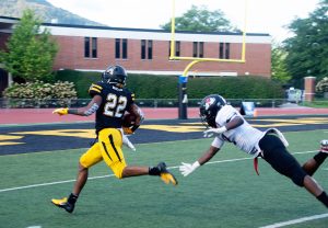 Hicks helps running backs