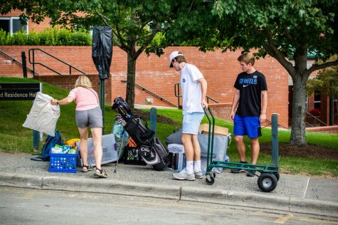 Construction in Stadium Lot limited both driving and parking availability, which posed a challenge for students moving into West Campus residence halls in 2019. This was the last normal move-in day. 