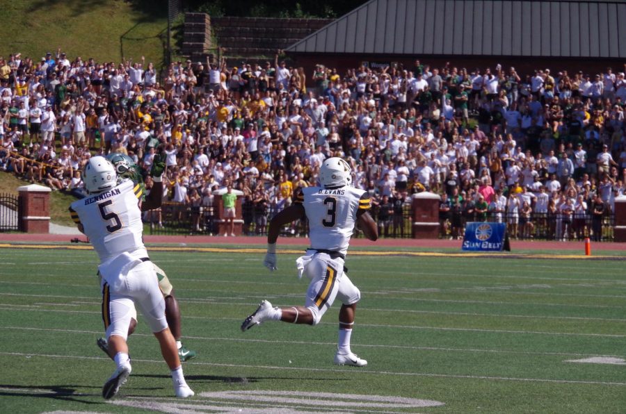 Junior running back Darrynton Evans runs for 68-yard touchdown in the 56-41 win over Charlotte. 