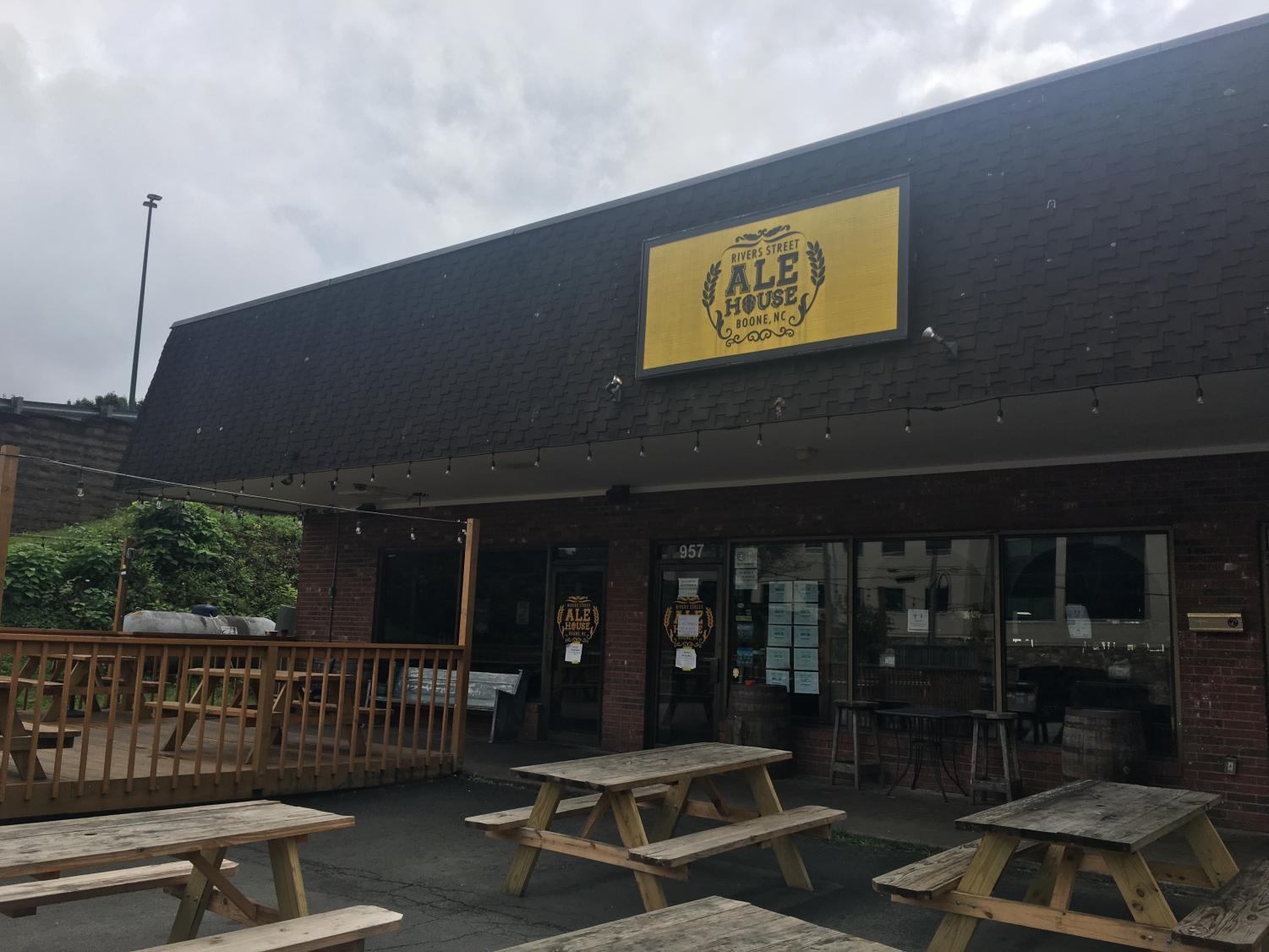 rivers street ale house closes dine in after boone s spike in covid 19 cases the appalachian