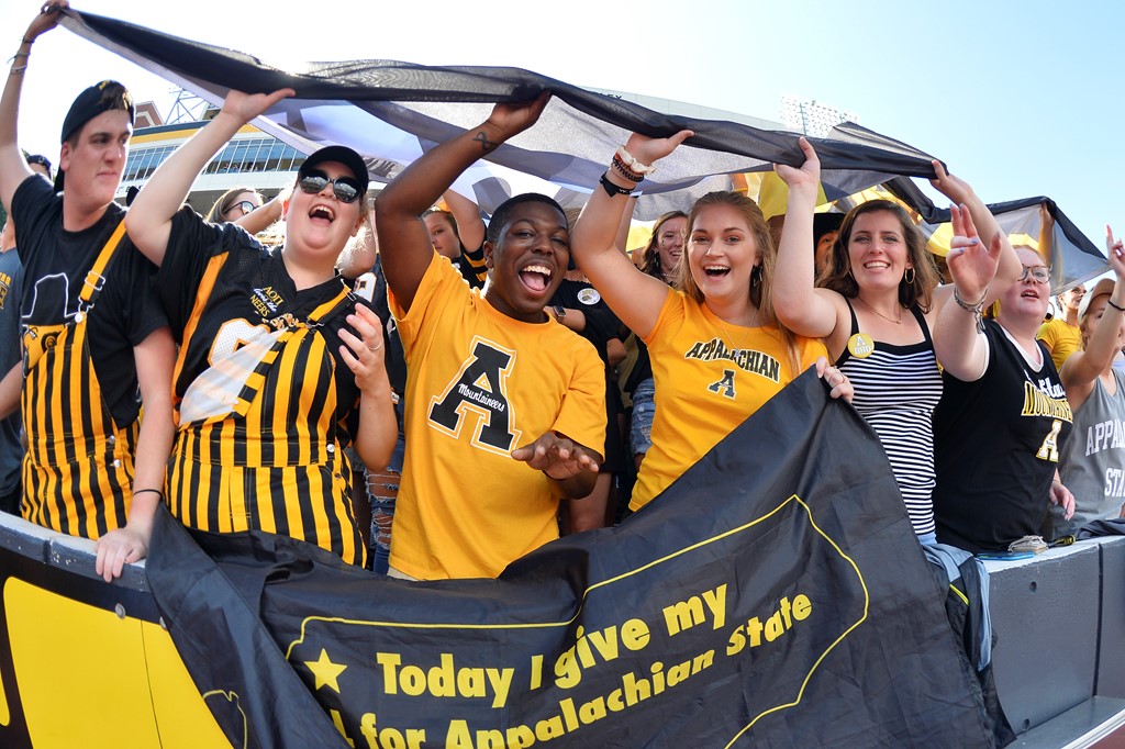 App State football to host 2,100 total fans, 800 students for