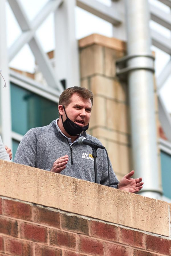 App State head basketball coach Dustin Kerns speaks to to App nation at the teams welcome home celebration following the Sun Belt Tournament title win. The university announced a two-year extension through the 2025-26 season and $25,000 per year raise for Kerns March 26.