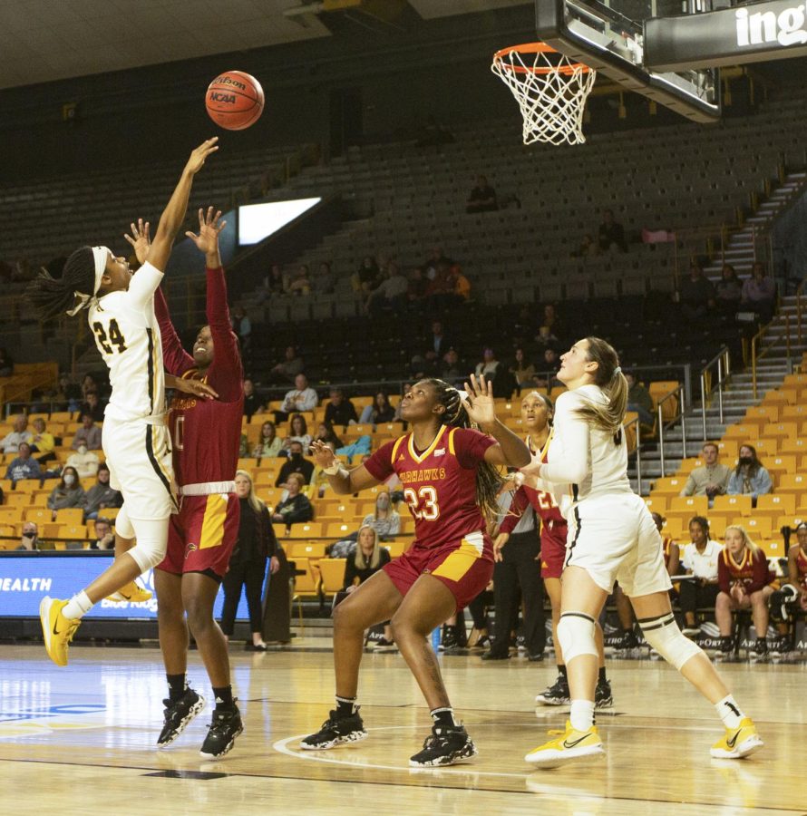 Redshirt+junior+guard+Janay+Sanders+elevates+over+a+Warhawk+defender+for+a+floater+in+App+States+67-61+victory+against+ULM+Jan.+22.+
