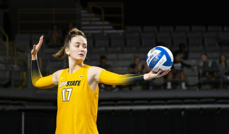 Mountaineer volleyball swept in conference opener