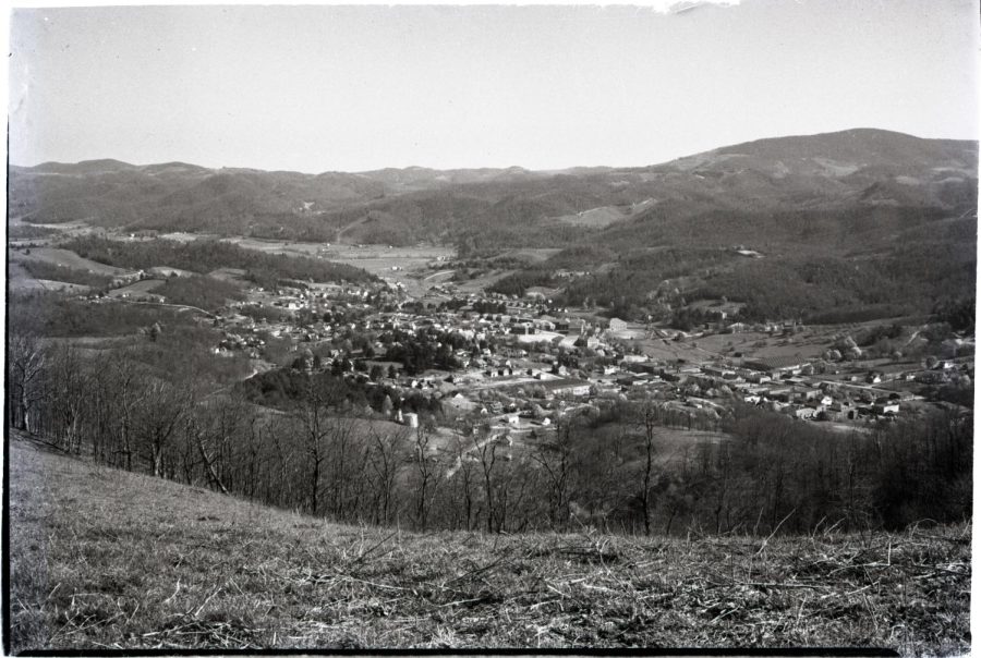 View+of+Boone+from+Rich+Mountain+%236+Photograph+by+Palmer+Blair%2C+Photo+Courtesy+of+Watauga+Digital+Archives.
