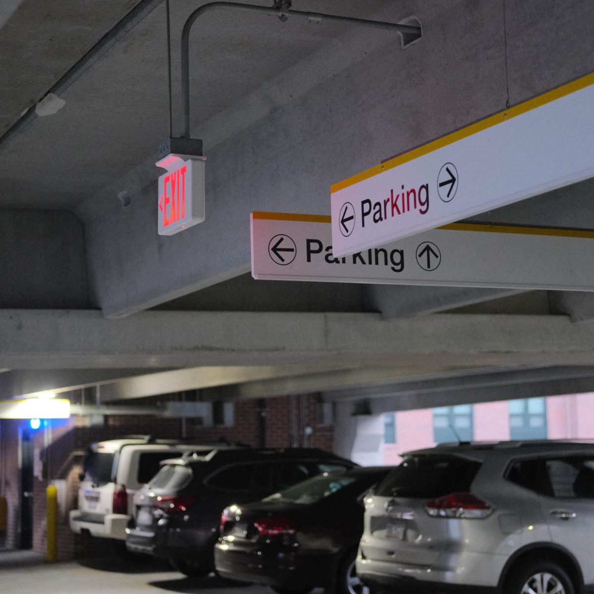 Parking+signs+inside+the+Stadium+Parking+Deck.+