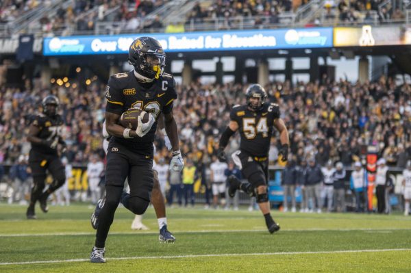 Good, bad and ugly: Mountaineers dominate Eagles
