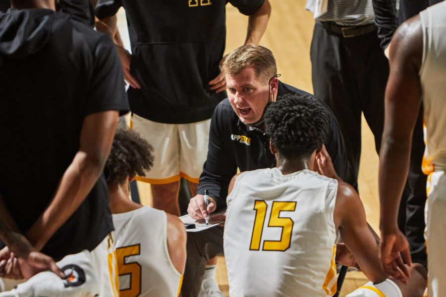 Then second-year App State head coach Dustin Kerns speaks to the team during a time out on Dec. 1, 2020 against Bowling Green.