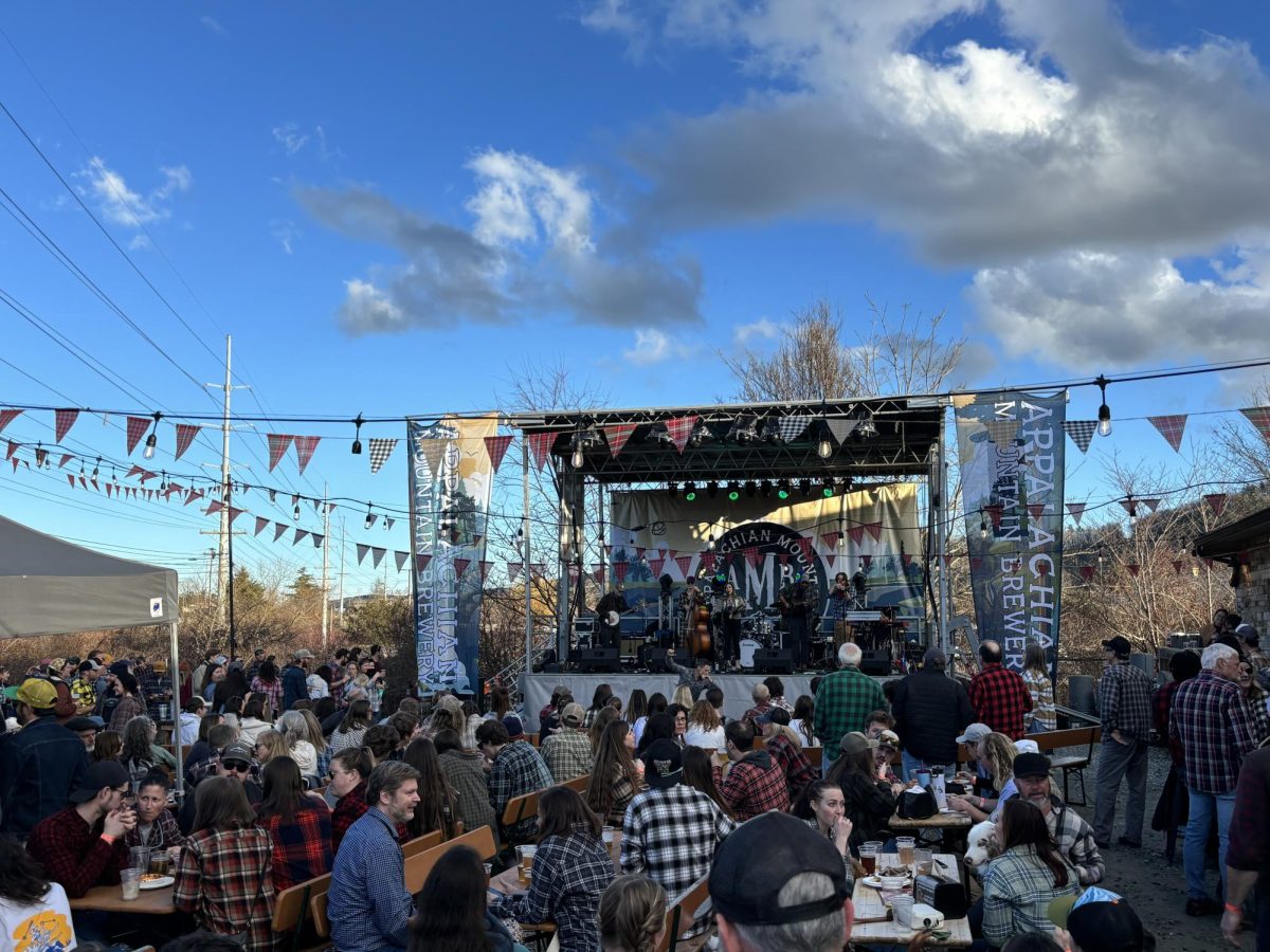 Handlebar+Betty+takes+to+the+stage+of+Flannel+Fest+at+Appalachian+Mountain+Brewery.+The+local+band+of+five+members+kicked+off+the+main+stage+portion+of+the+night+on+March+2%2C+2024.