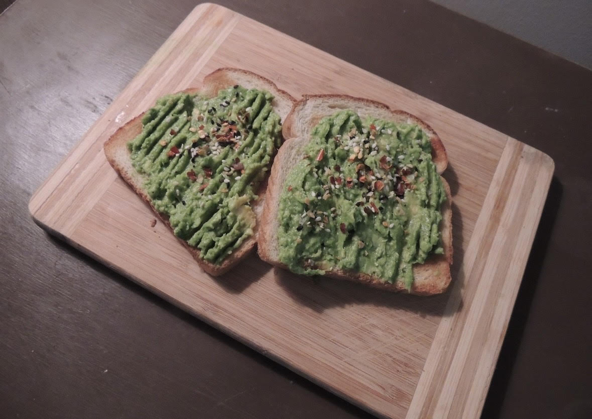 Final product of Rebekah Mann’s avocado toast recipe on Aug. 24. The ingredients for this recipe include toast, a lemon, an avocado, salt, pepper and everything bagel seasoning.