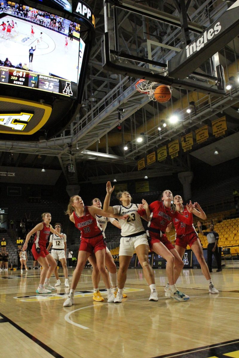 Players prepare to fight for possession of the ball after a free throw by senior guard Zada Porter at Holmes Convocation Center on Nov. 24.