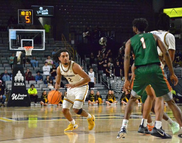 App State men’s basketball tames the Mustangs