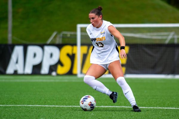 Mountaineers trample Jaguars with late goal from Wood